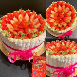 Charlotte aux fraises (4 euros/personne)